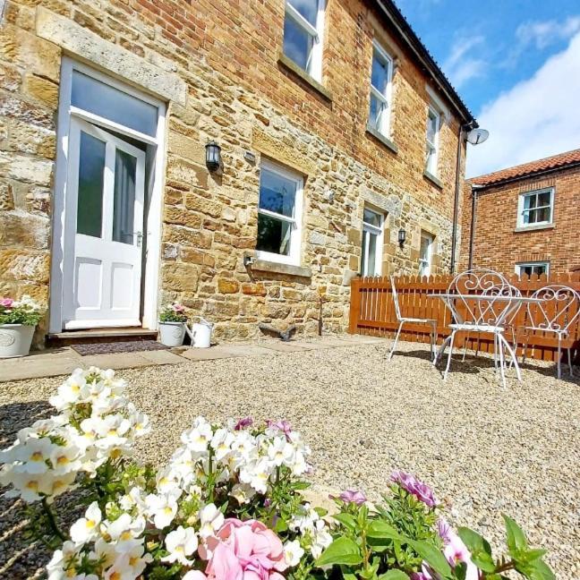 Serendipity Cottage Castleton  Exterior photo